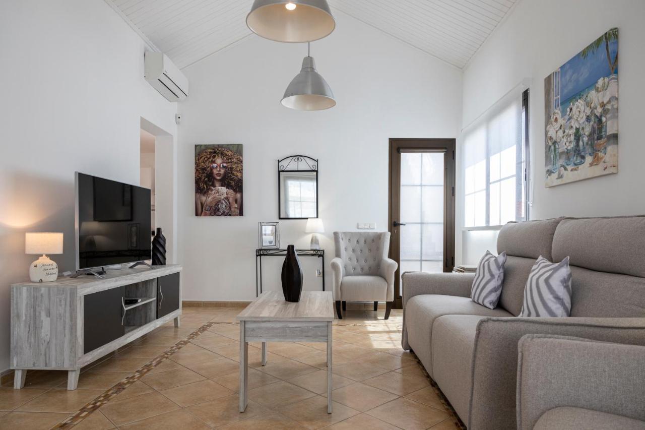 Ideal For Family Holidays, Near Beach And Golf- Casa James La Guirra Екстер'єр фото